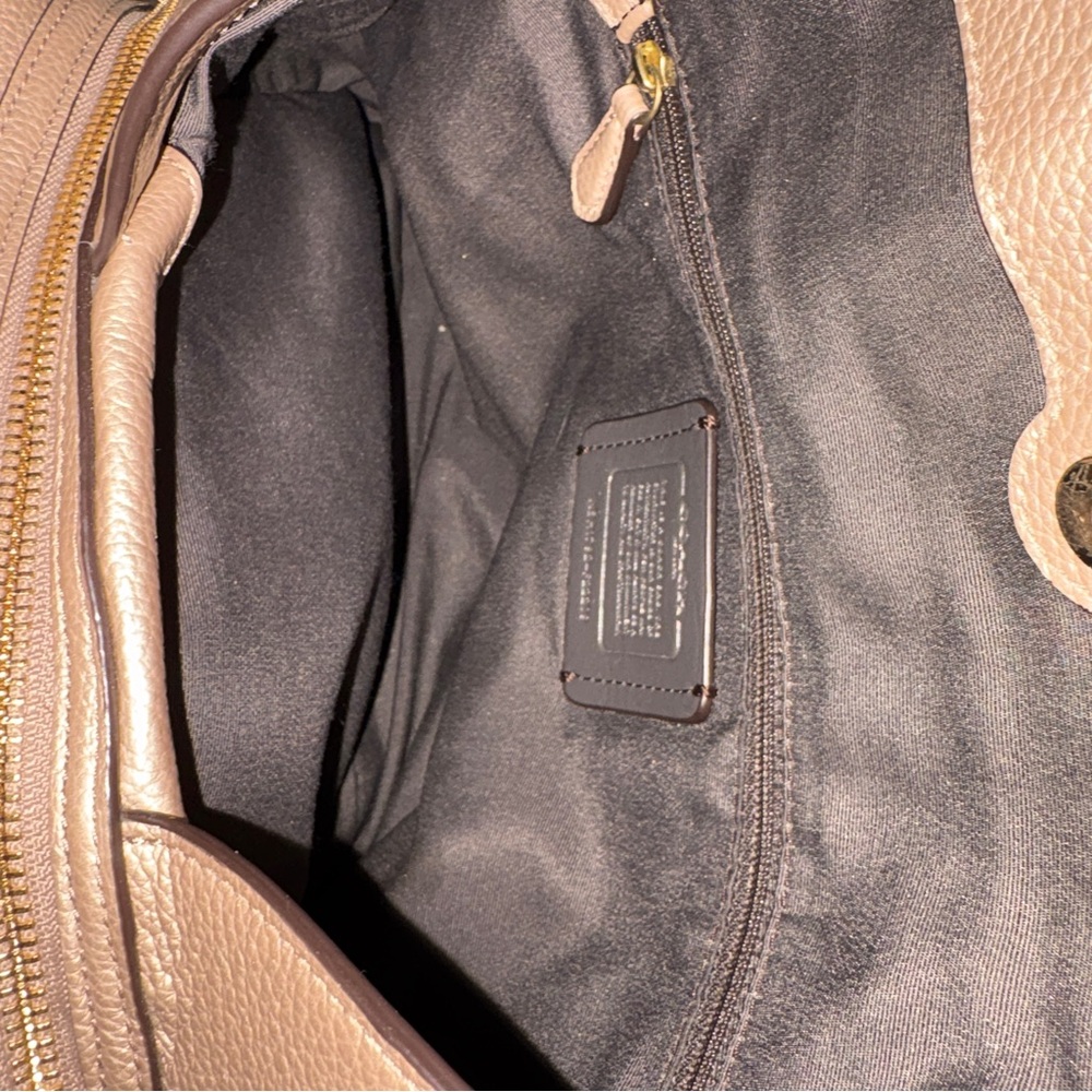 Coach Lexy Platinum Triple Compartment Shoulder Bag Purse Gold Hardware - Picture 14 of 16